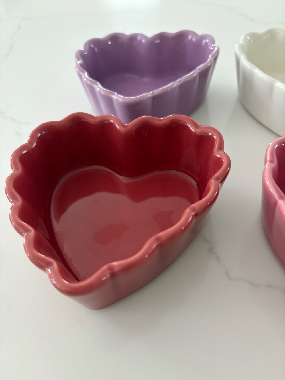 Williams Sonoma Set of 4 Scalloped Heart Dessert Bowls Ramekins New not used. - Picture 3 of 7